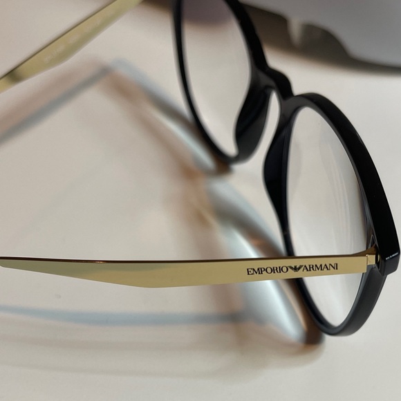Emporio Armani prescription glasses - Picture 4 of 6